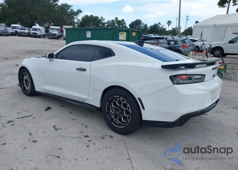 2017 Chevrolet Camaro Zl1 z USA, uszkodzony, nr VIN 1G1FJ1R65H0181556